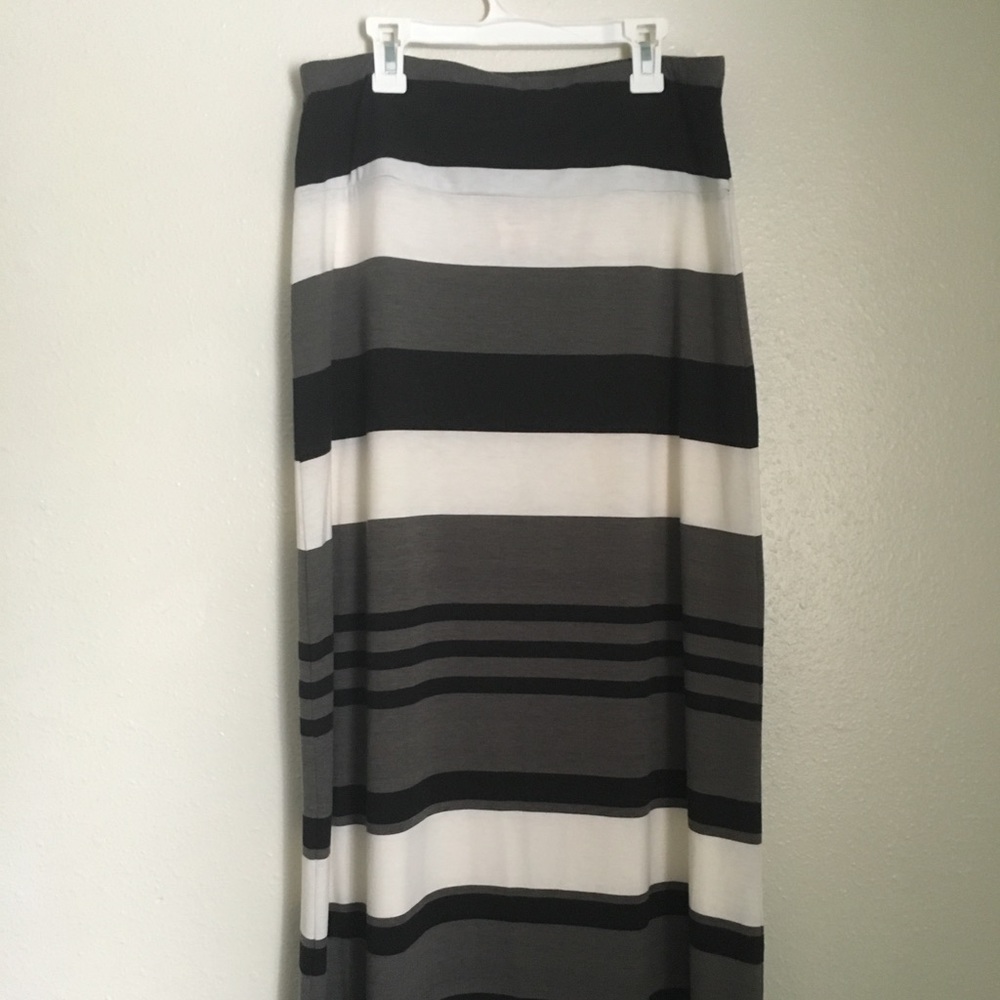 Striped maxi skirt